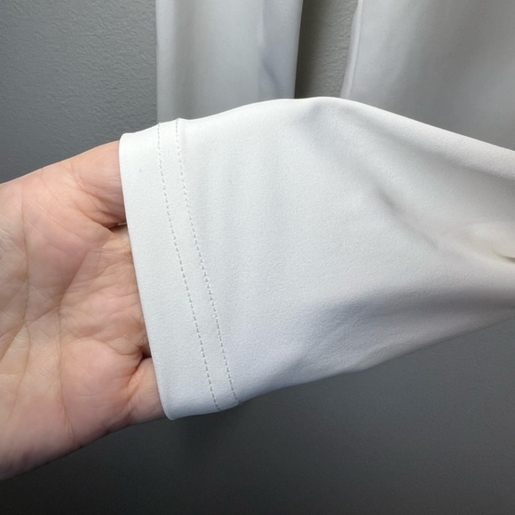 Edikted Women's Top Long Sleeve Shirt White Ivory Round Neck Stretch Soft Medium - Picture 5 of 10